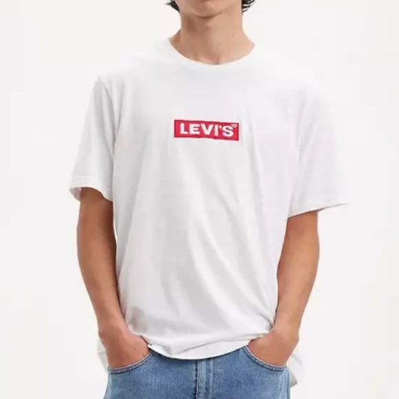 Levi's Other - LEVI’S® CHEST BOXTAB LOGO TEE SHIRT - (M)